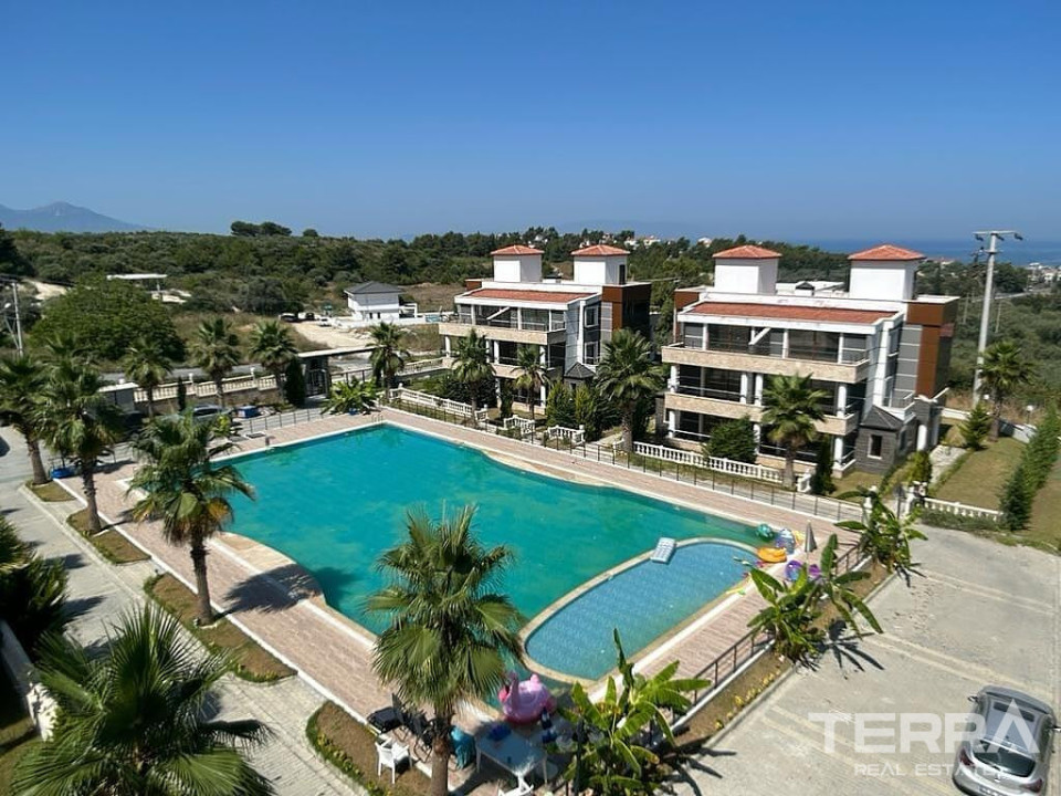 Semi-Detached Villa for Sale in Kuşadası, Aydın, Turkey
