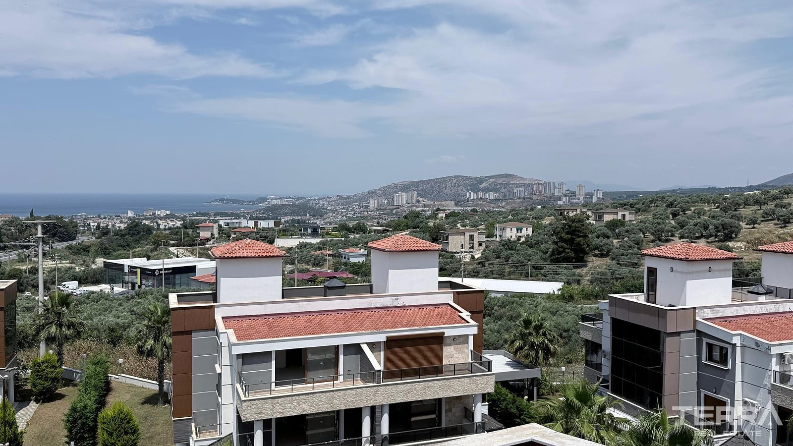 Semi-Detached Villa for Sale in Kuşadası, Aydın, Turkey - 131159