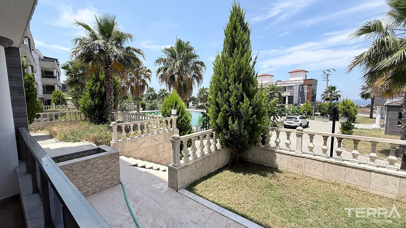 Semi-Detached Villa for Sale in Kuşadası, Aydın, Turkey - 131162