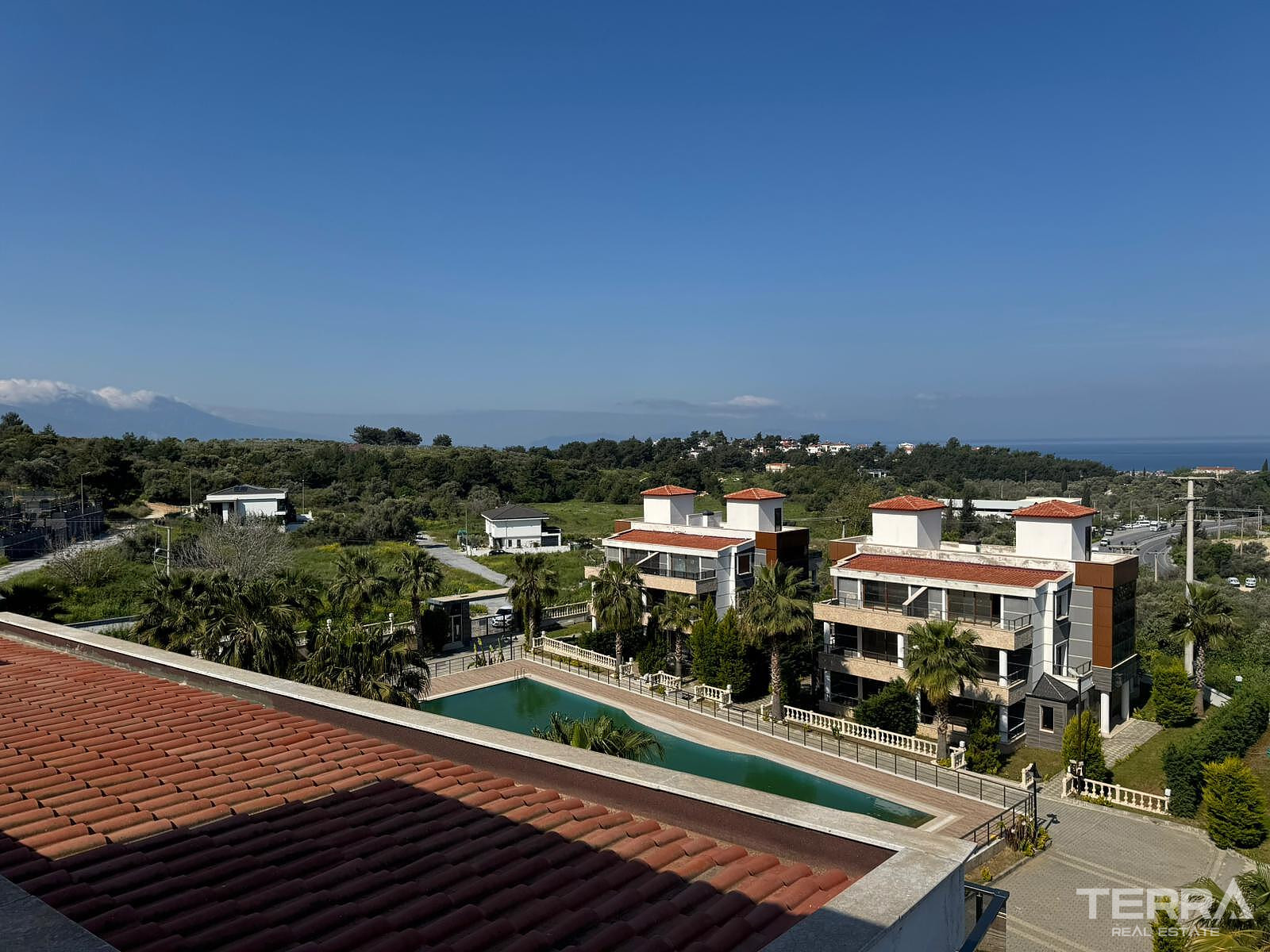 Semi-Detached Villa for Sale in Kuşadası, Aydın, Turkey - 131177