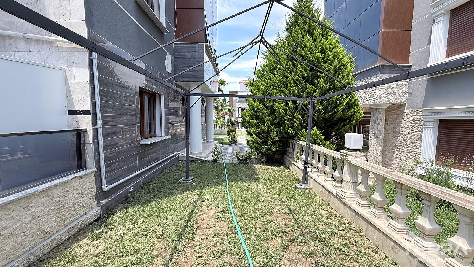 Semi-Detached Villa for Sale in Kuşadası, Aydın, Turkey - 131183