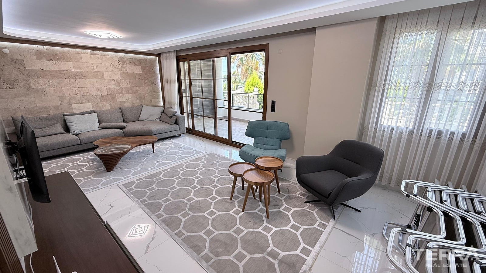 Semi-Detached Villa for Sale in Kuşadası, Aydın, Turkey - 131184