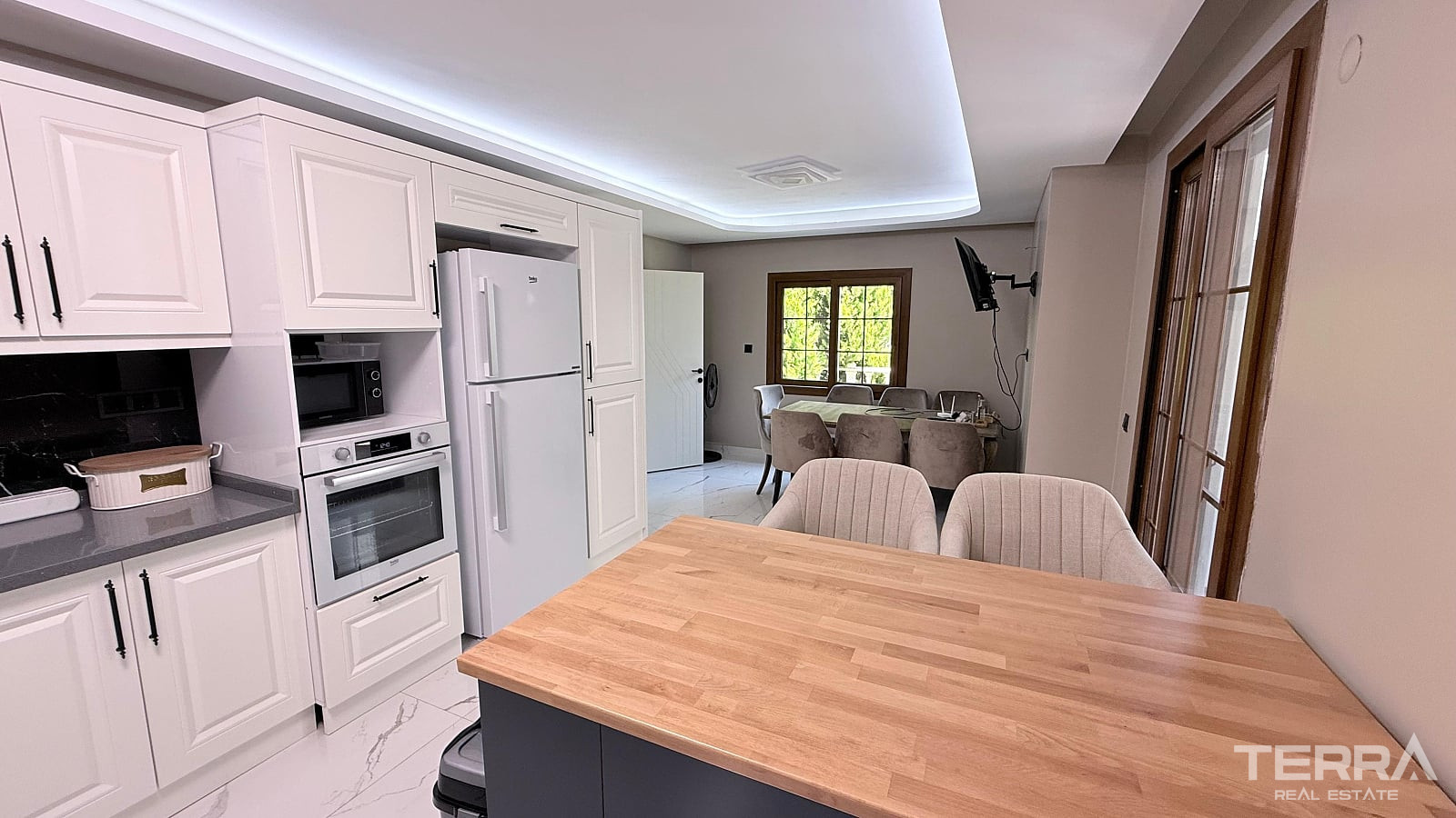 Semi-Detached Villa for Sale in Kuşadası, Aydın, Turkey - 131190