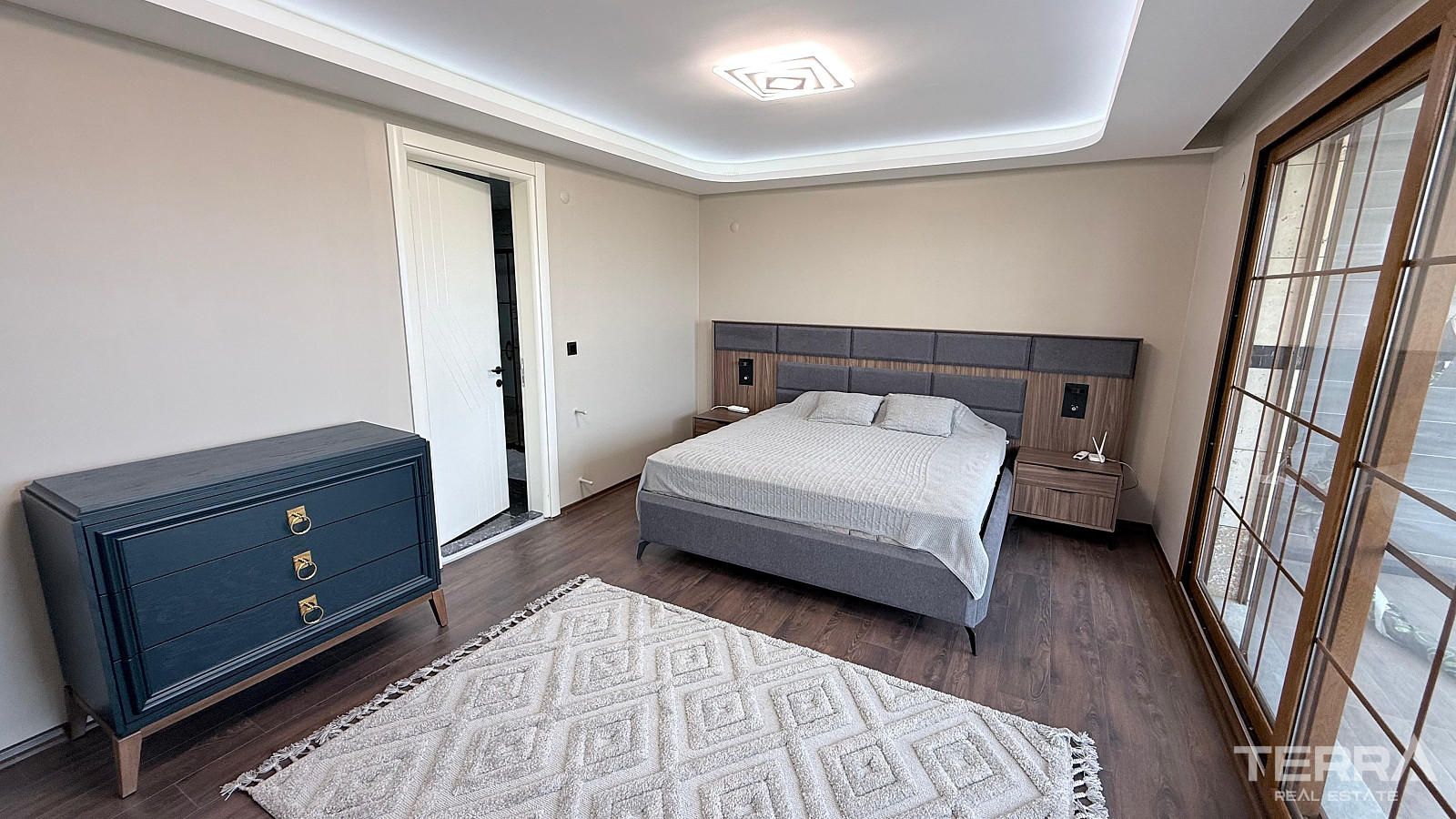 Semi-Detached Villa for Sale in Kuşadası, Aydın, Turkey - 131199