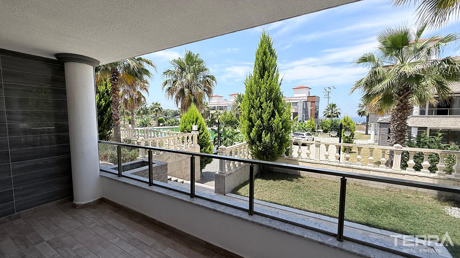 Semi-Detached Villa for Sale in Kuşadası, Aydın, Turkey - 131213