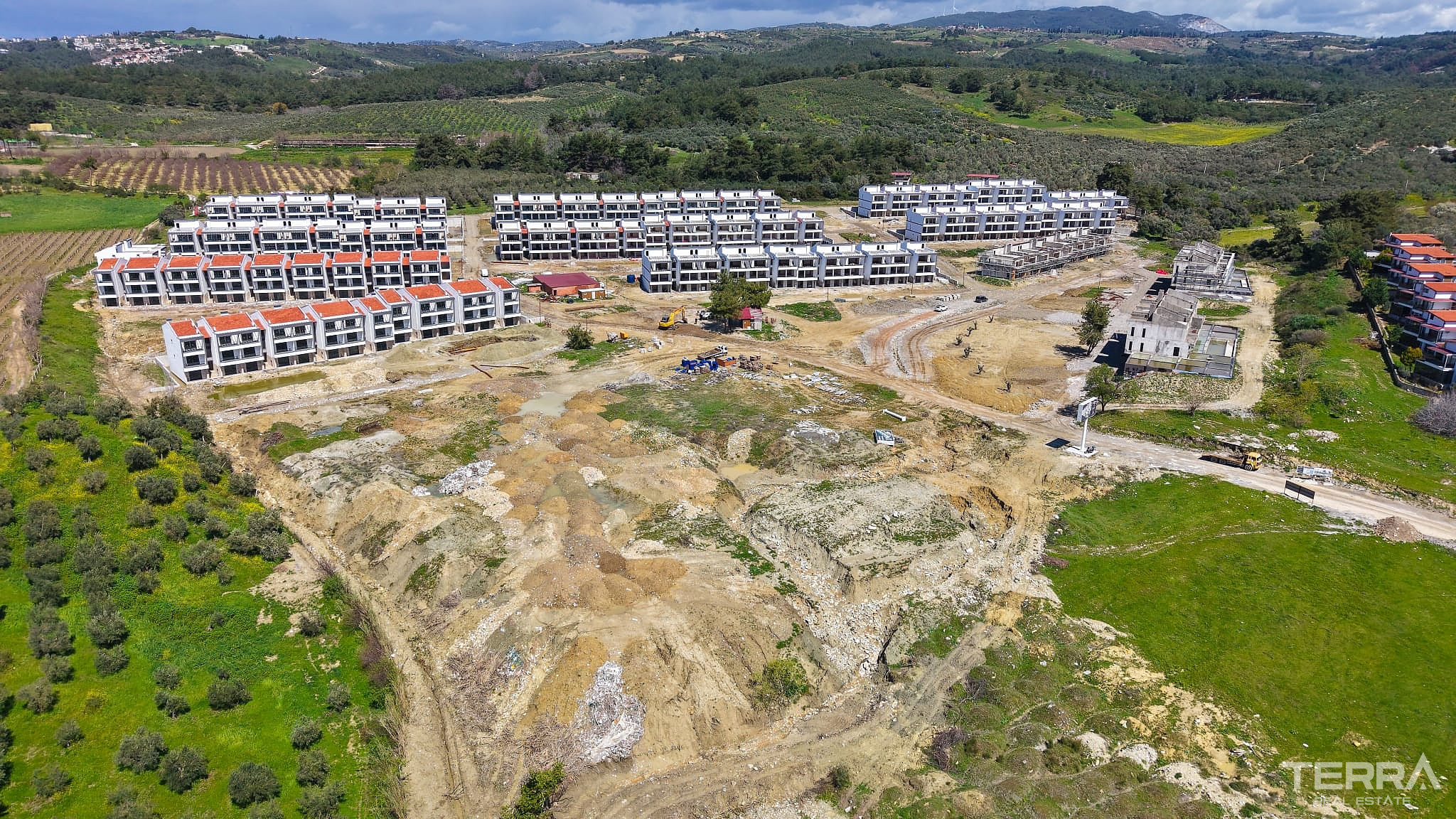 Aydın, Kuşadası'nda Satılık Deniz Manzaralı Daireler - 131260
