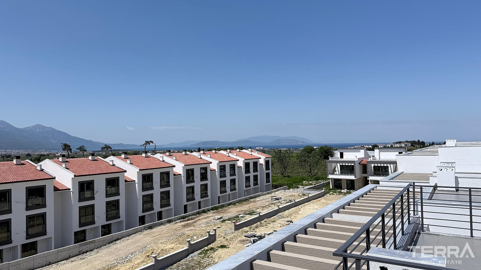 Aydın, Kuşadası'nda Satılık Deniz Manzaralı Daireler - 131267