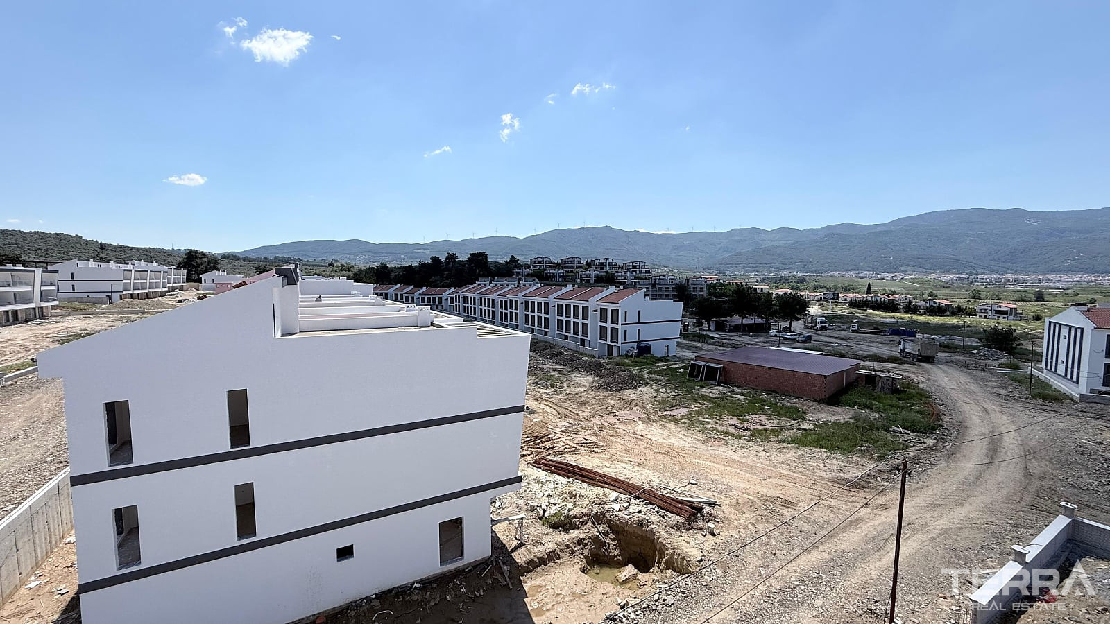 Aydın, Kuşadası'nda Satılık Deniz Manzaralı Daireler - 131272