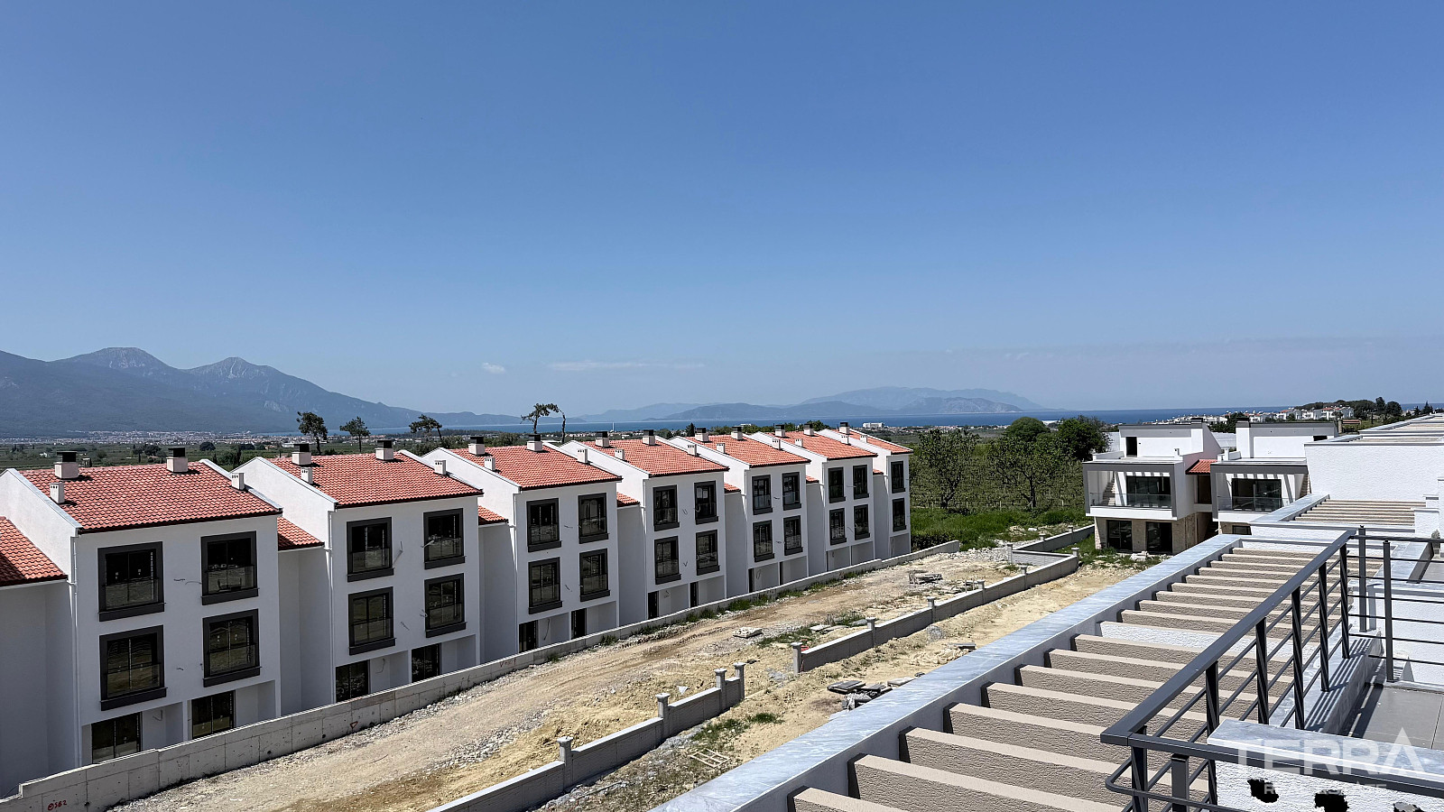 Aydın, Kuşadası'nda Satılık Deniz Manzaralı Daireler - 131279
