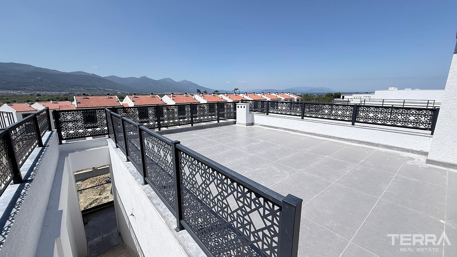 Aydın, Kuşadası'nda Satılık Deniz Manzaralı Daireler - 131280
