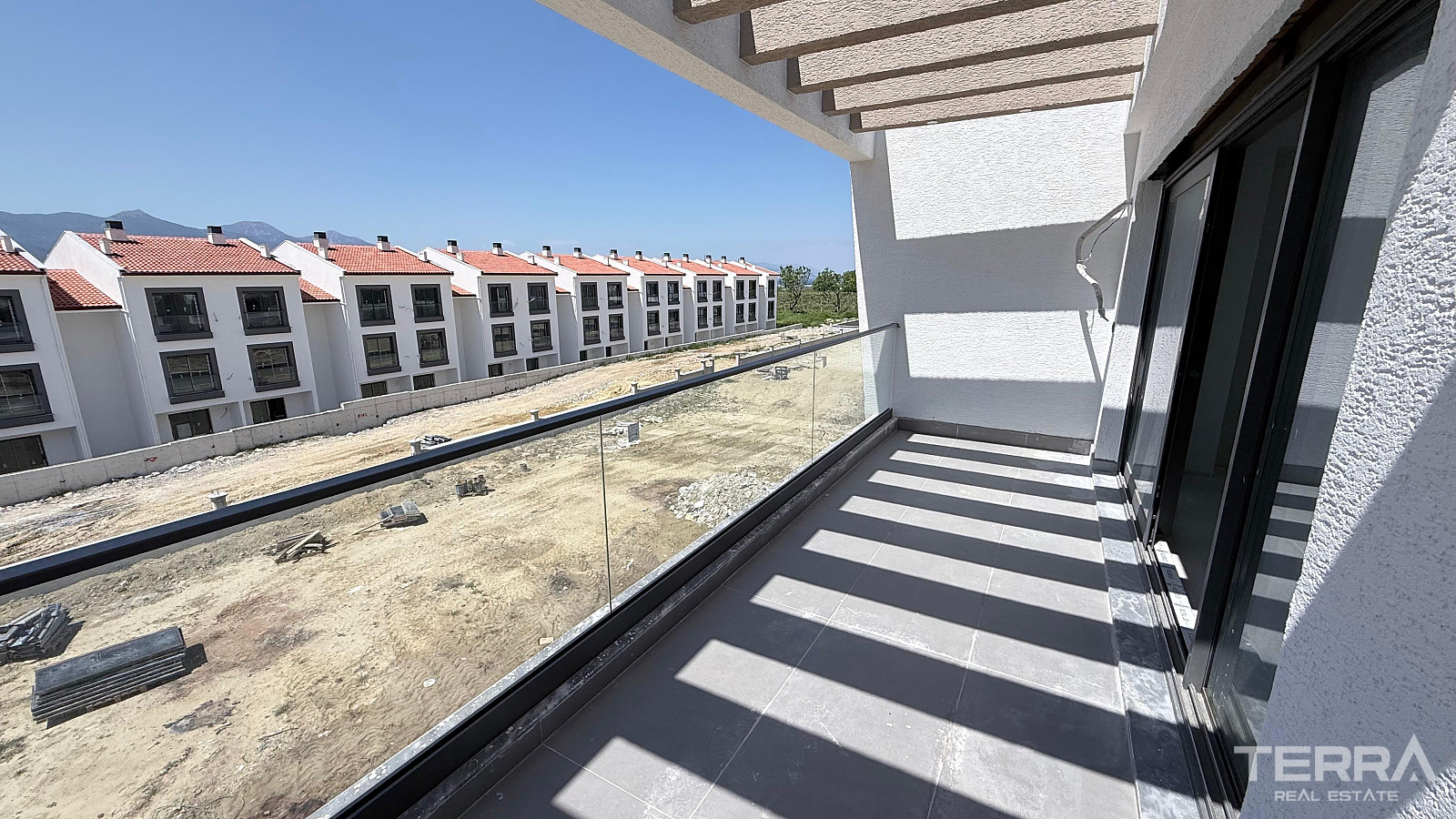 Aydın, Kuşadası'nda Satılık Deniz Manzaralı Daireler - 131283