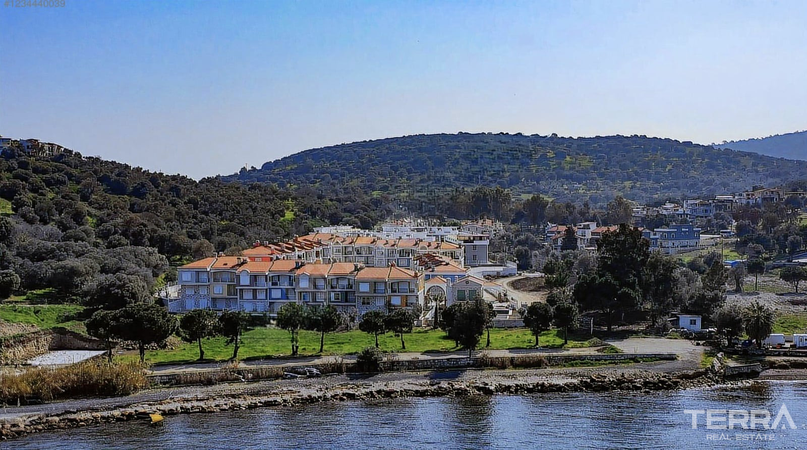 Seafront Villas for Sale in Foça, İzmir, Turkey - 131480