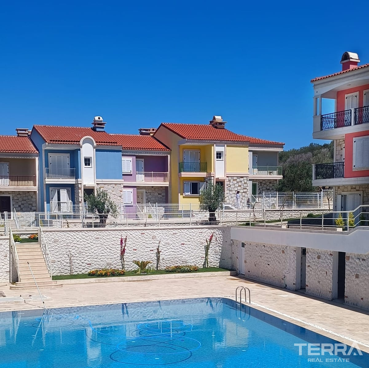 Seafront Villas for Sale in Foça, İzmir, Turkey - 131481