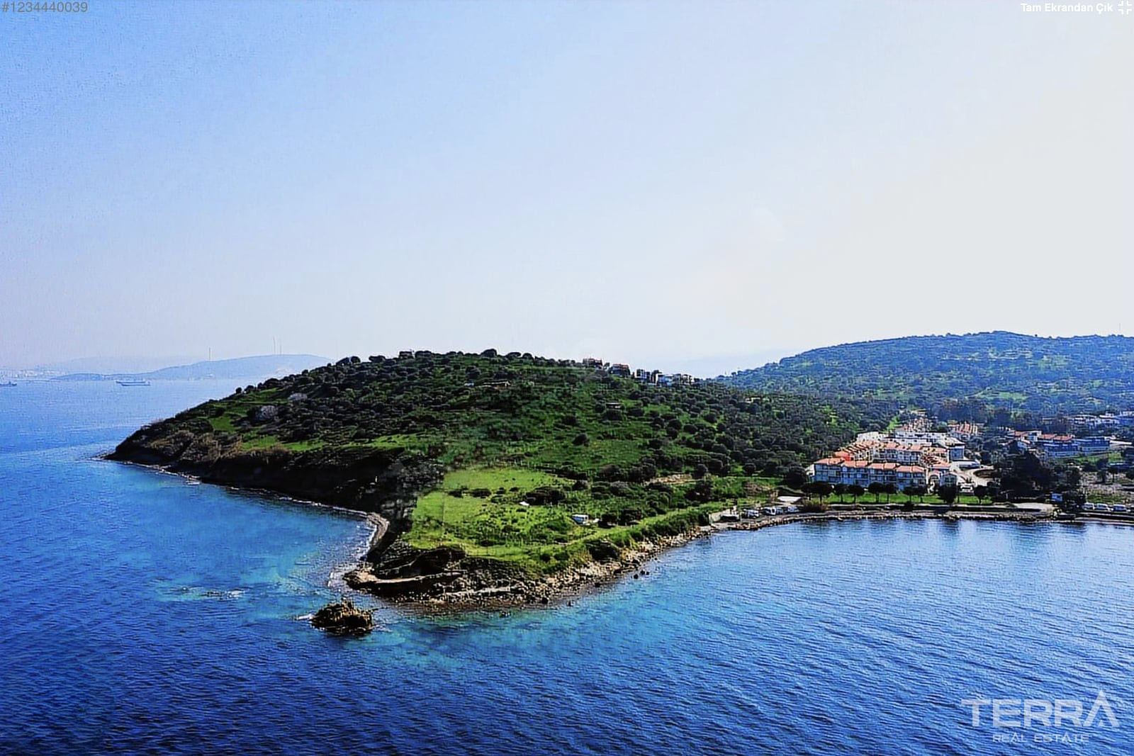 Seafront Villas for Sale in Foça, İzmir, Turkey - 131482