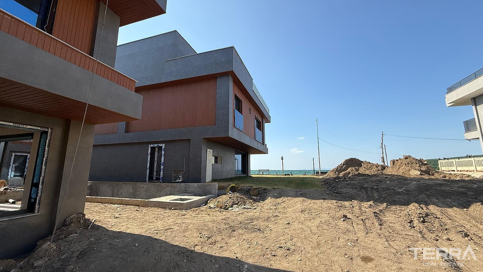 Seafront Villas for Sale in Urla, İzmir, Turkey - 131576
