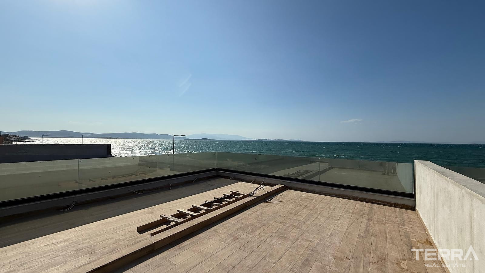 Seafront Villas for Sale in Urla, İzmir, Turkey - 131581