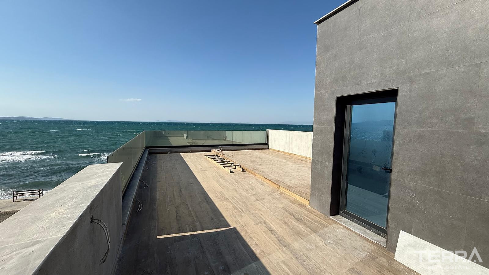Seafront Villas for Sale in Urla, İzmir, Turkey - 131582