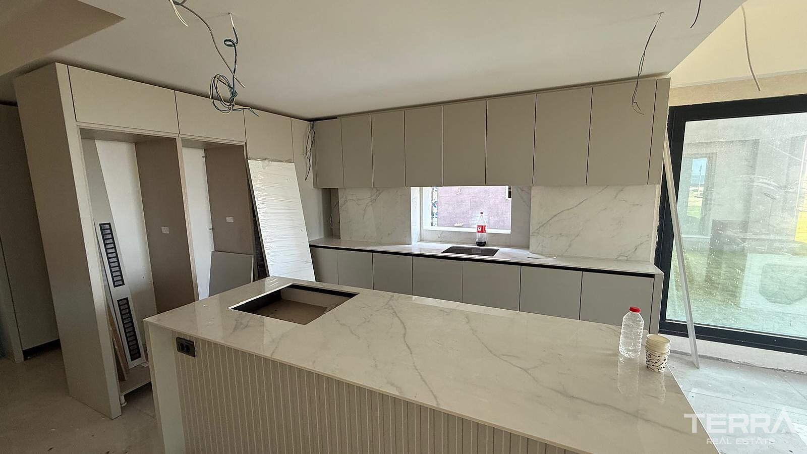 Seafront Villas for Sale in Urla, İzmir, Turkey - 131592