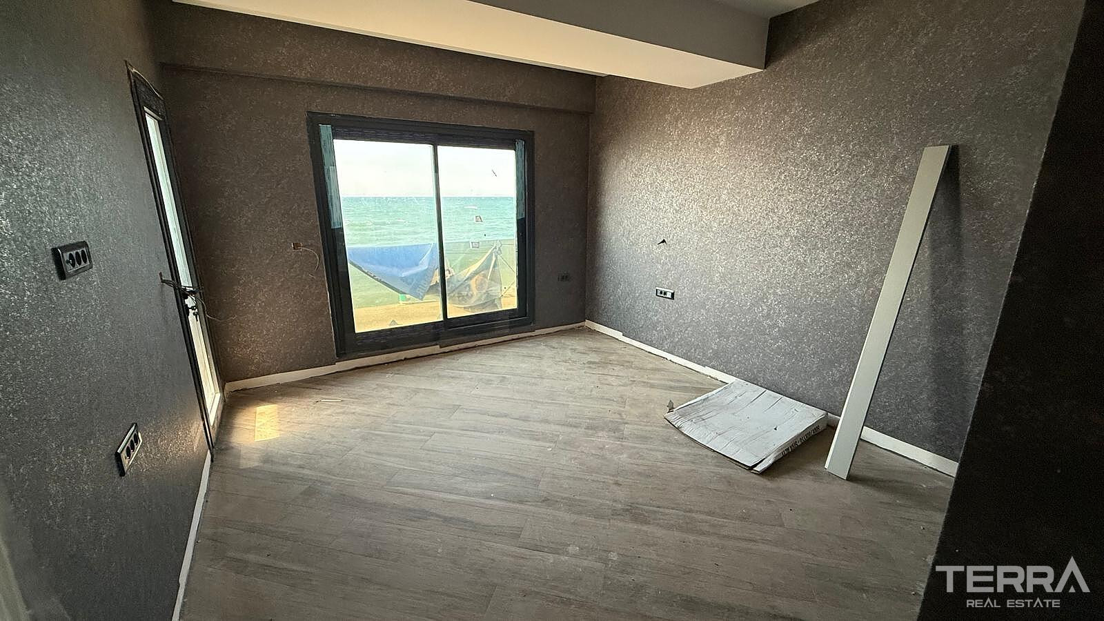 Seafront Villas for Sale in Urla, İzmir, Turkey - 131595