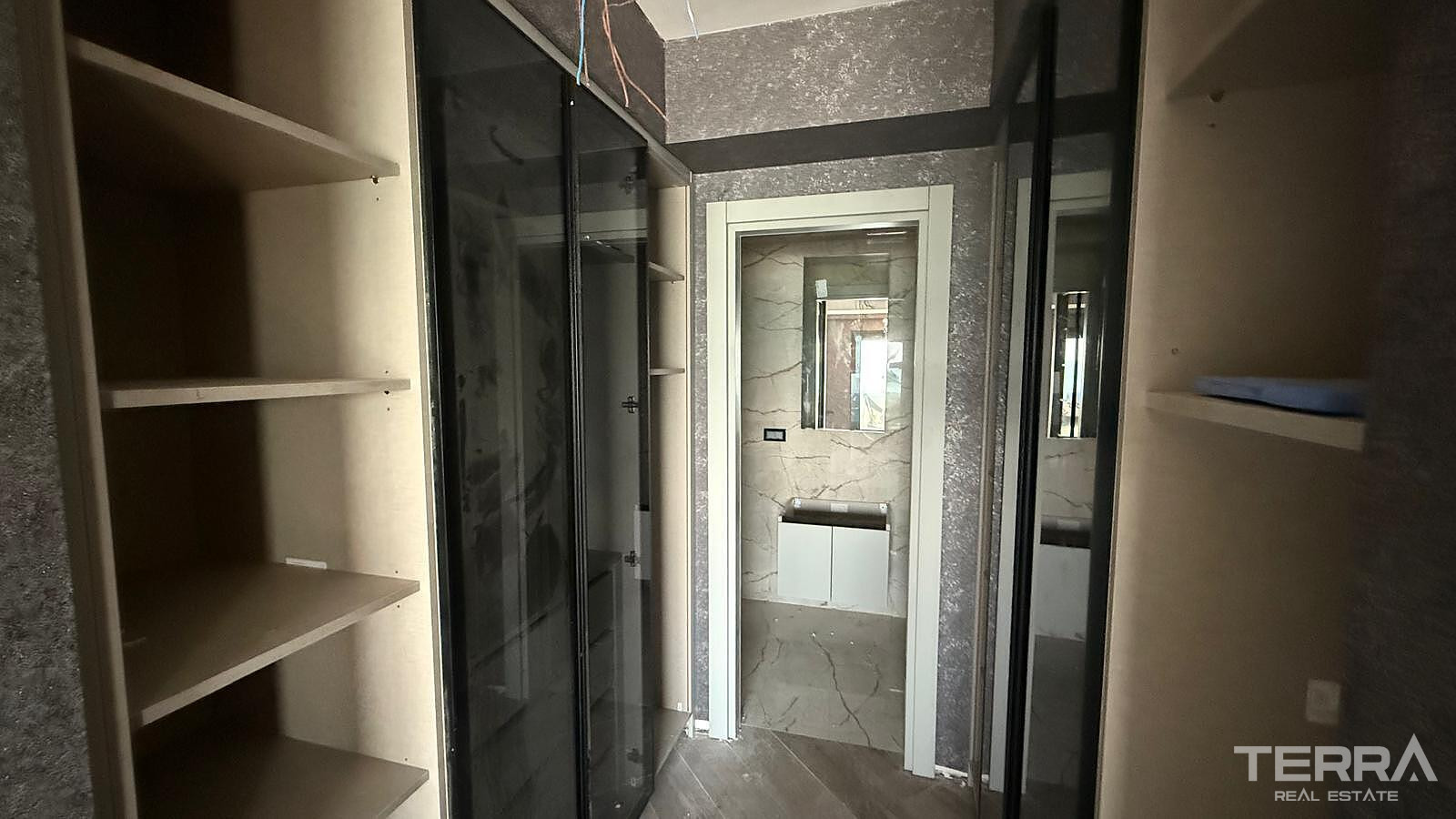 Seafront Villas for Sale in Urla, İzmir, Turkey - 131599