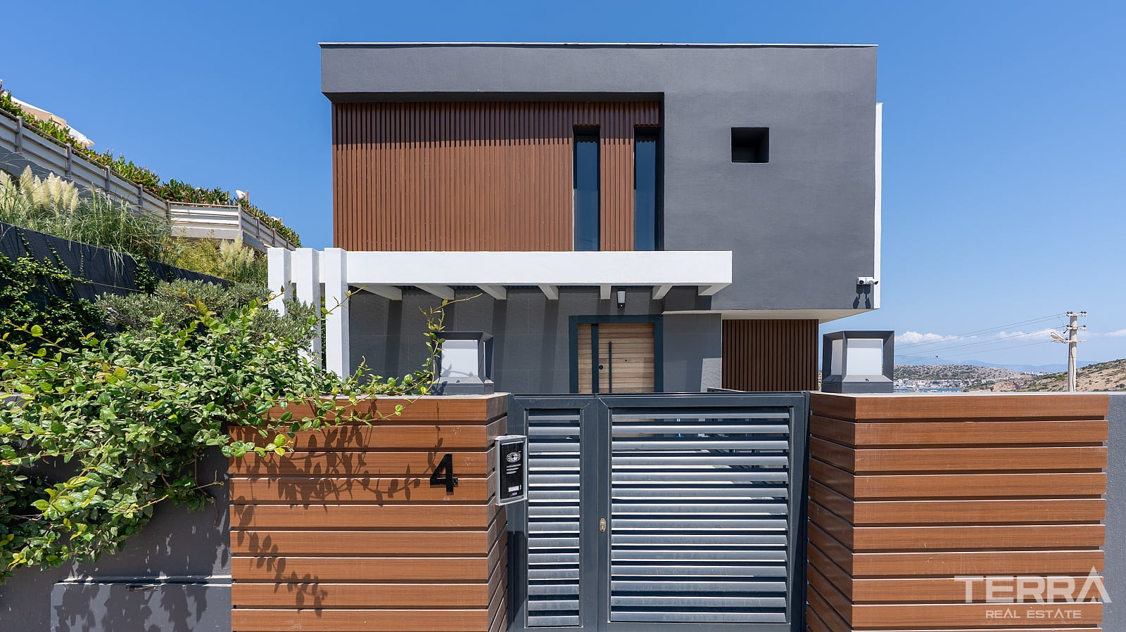 Detached Villa for Sale in Çeşme, İzmir, Turkey - 131614