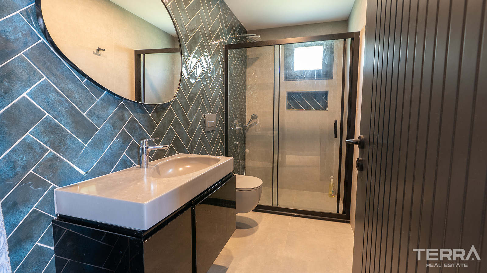 Detached Villa for Sale in Çeşme, İzmir, Turkey - 131655
