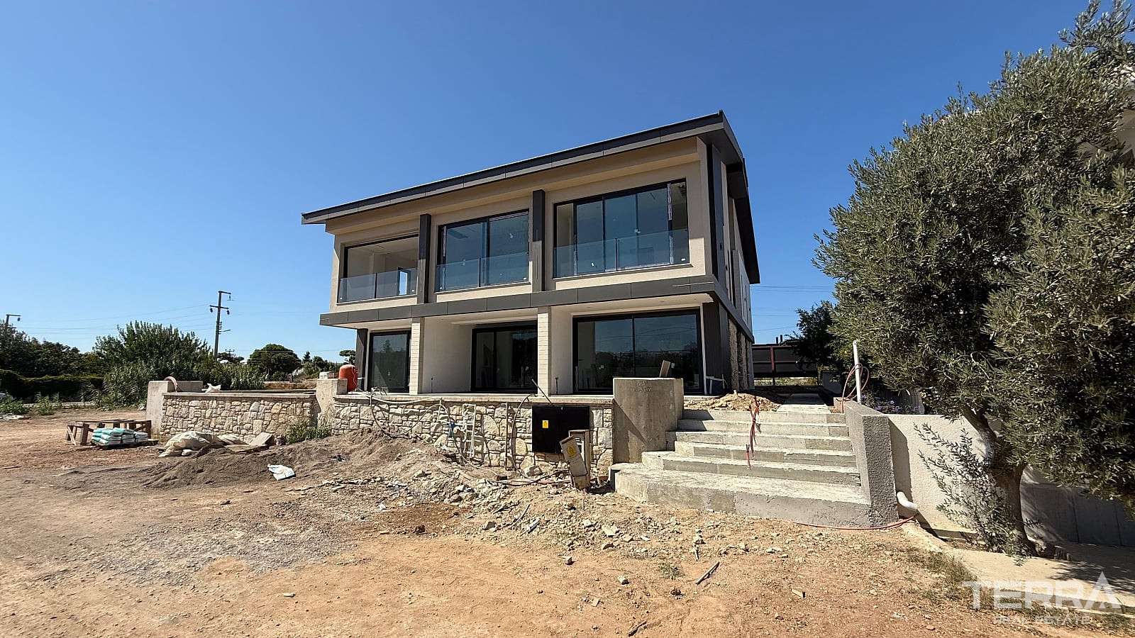 Semi-Detached Villas for Sale in Urla, İzmir, Turkey - 131725