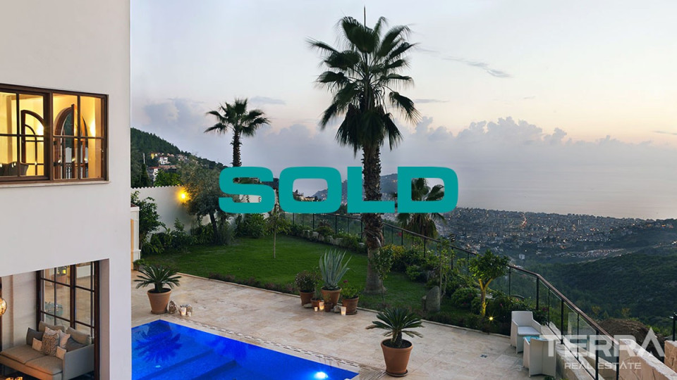 Luxury design villa for sale in Alanya