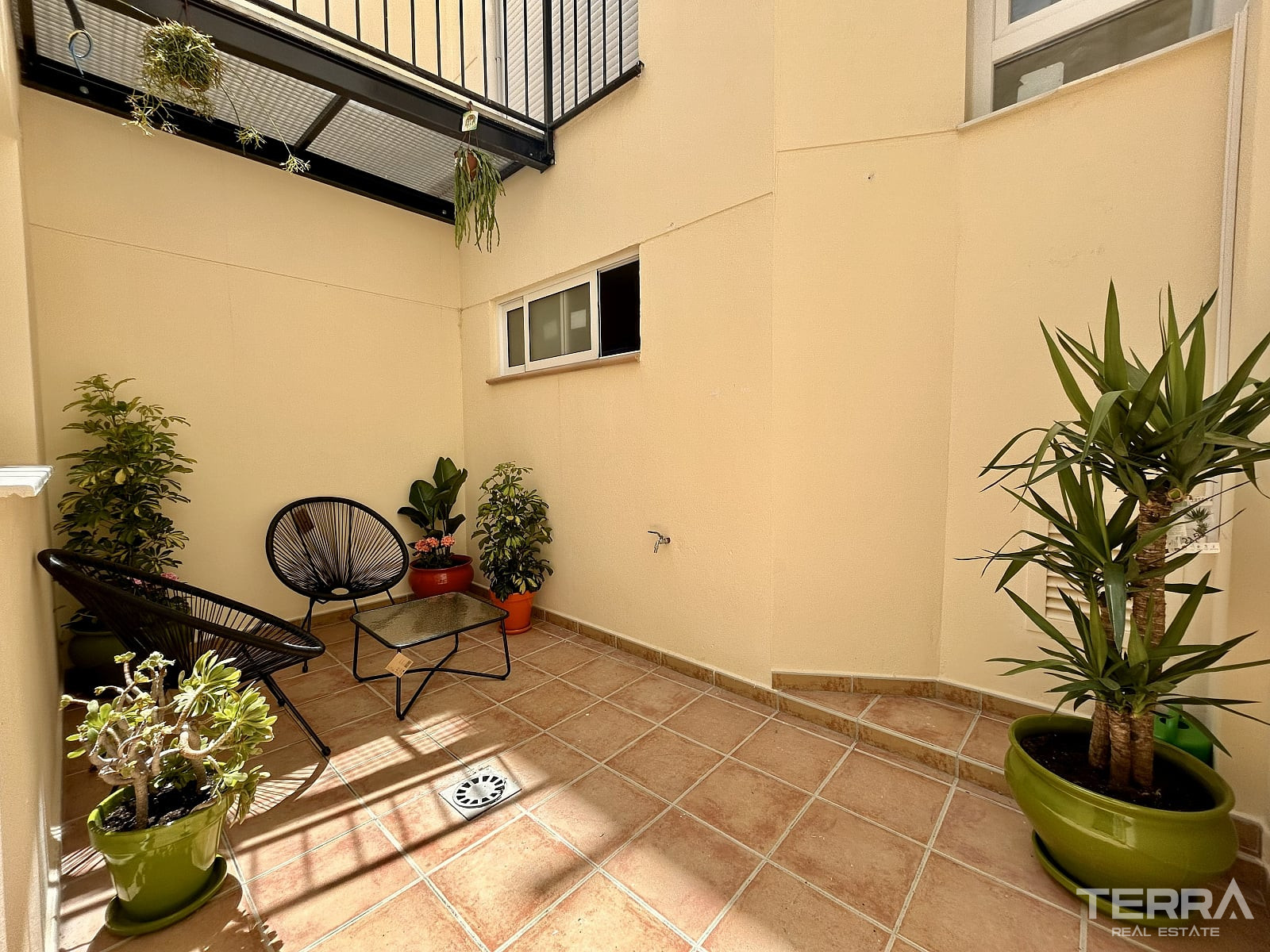 Central Apartments for Sale in Alicante, Costa Blanca, Spain - 132960