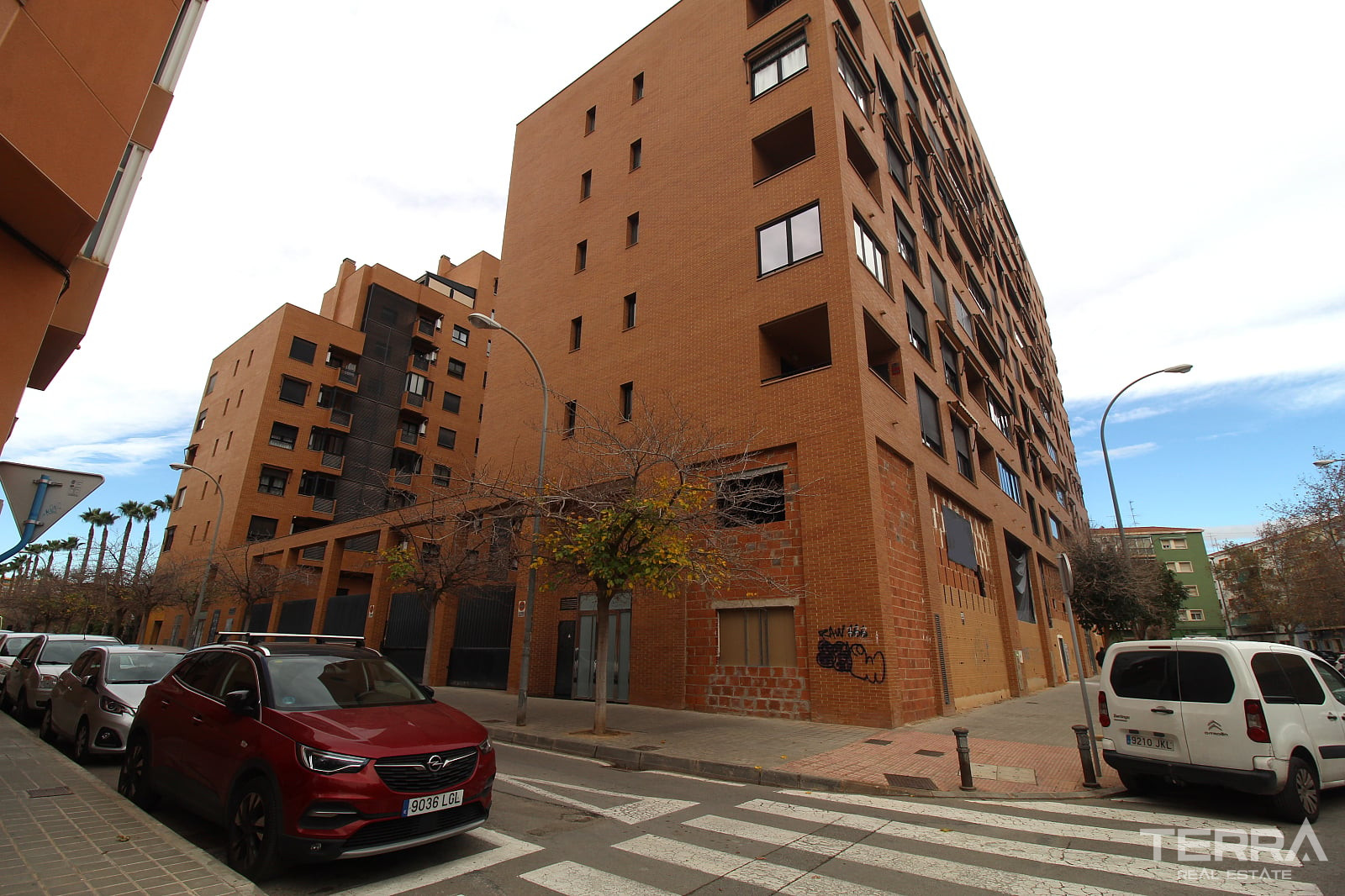 Central Apartments for Sale in Alicante, Costa Blanca, Spain - 133001
