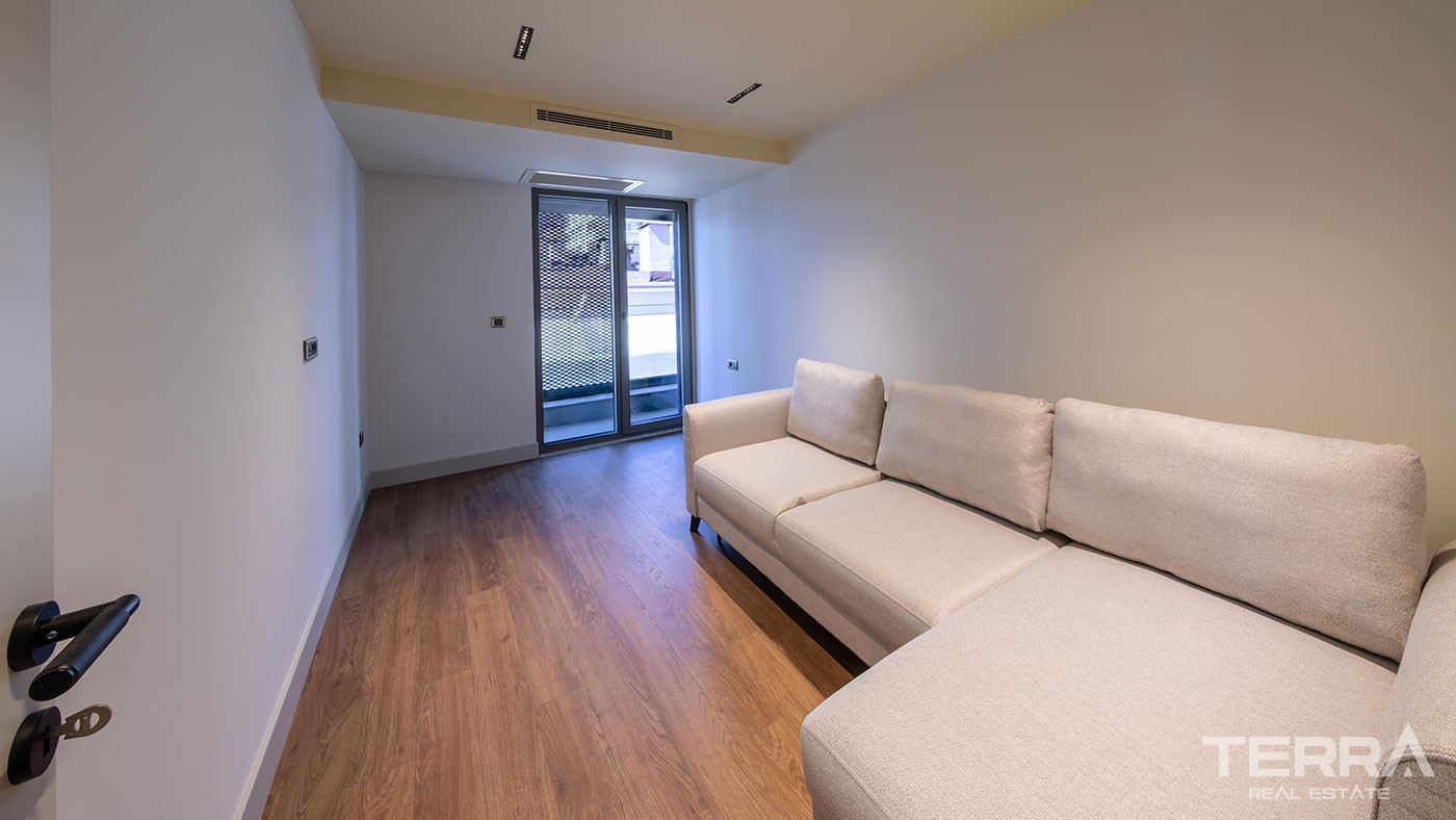 Seafront Apartments for Sale in Antalya Center, Turkey - 133410