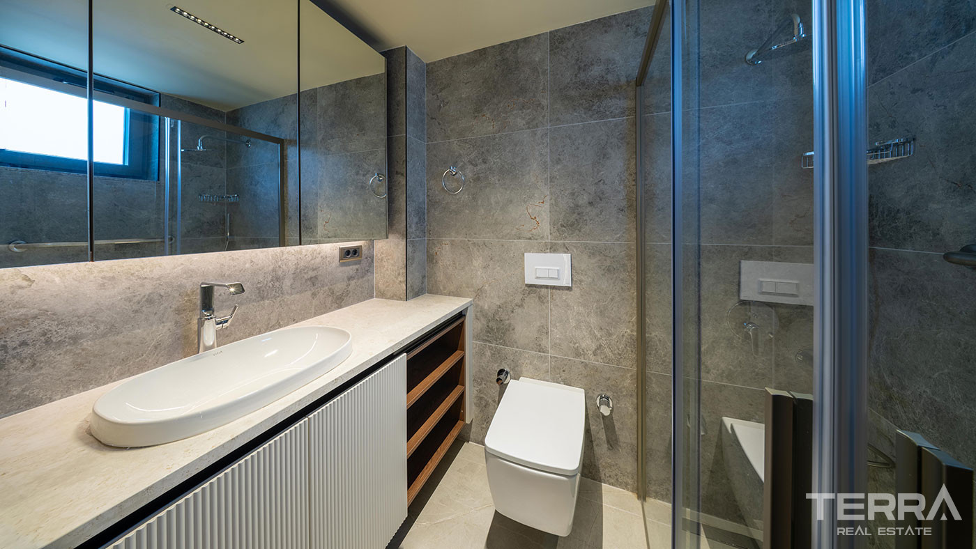 Seafront Apartments for Sale in Antalya Center, Turkey - 133418