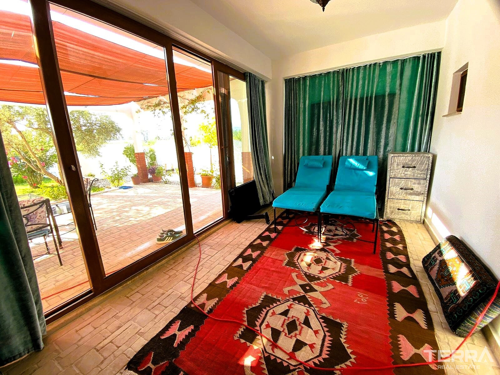 Bungalow-Style Villa for Sale Near the Beach in Fethiye, Muğla, Turkey - 135762