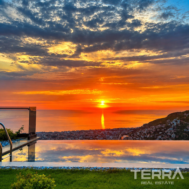 Sea View Villa for Sale in Bektaş, Alanya, Turkey - 135942