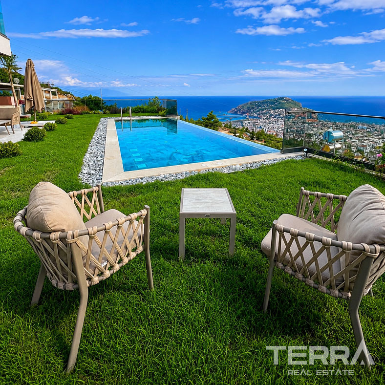 Sea View Villa for Sale in Bektaş, Alanya, Turkey - 135950