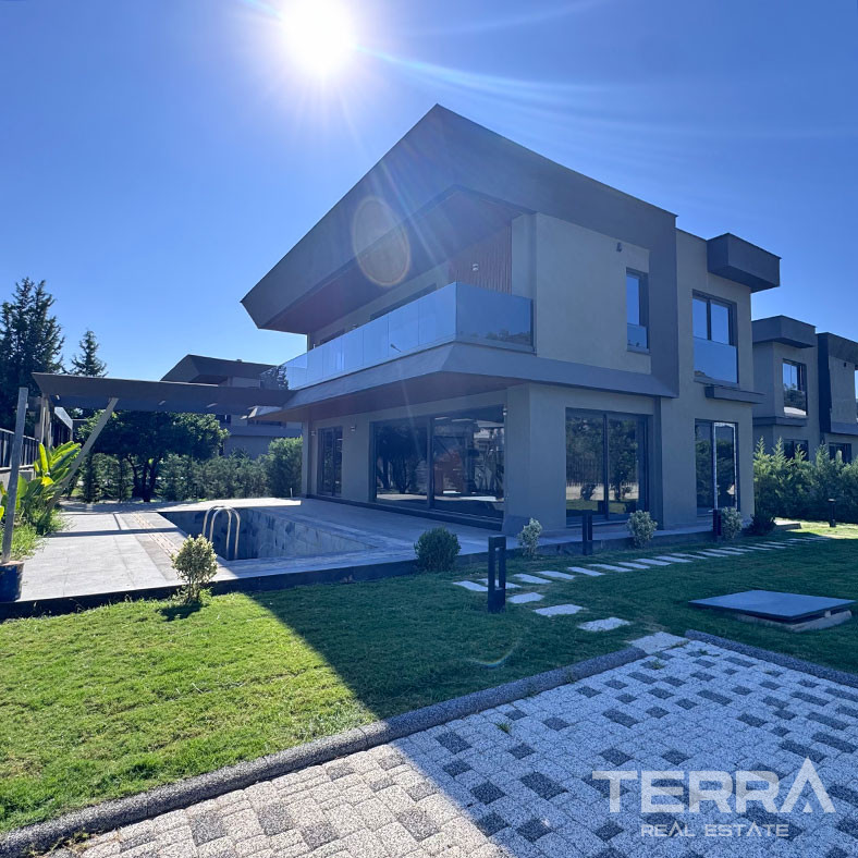 Detached Villas for Sale in Kemer, Antalya, Turkey - 136166
