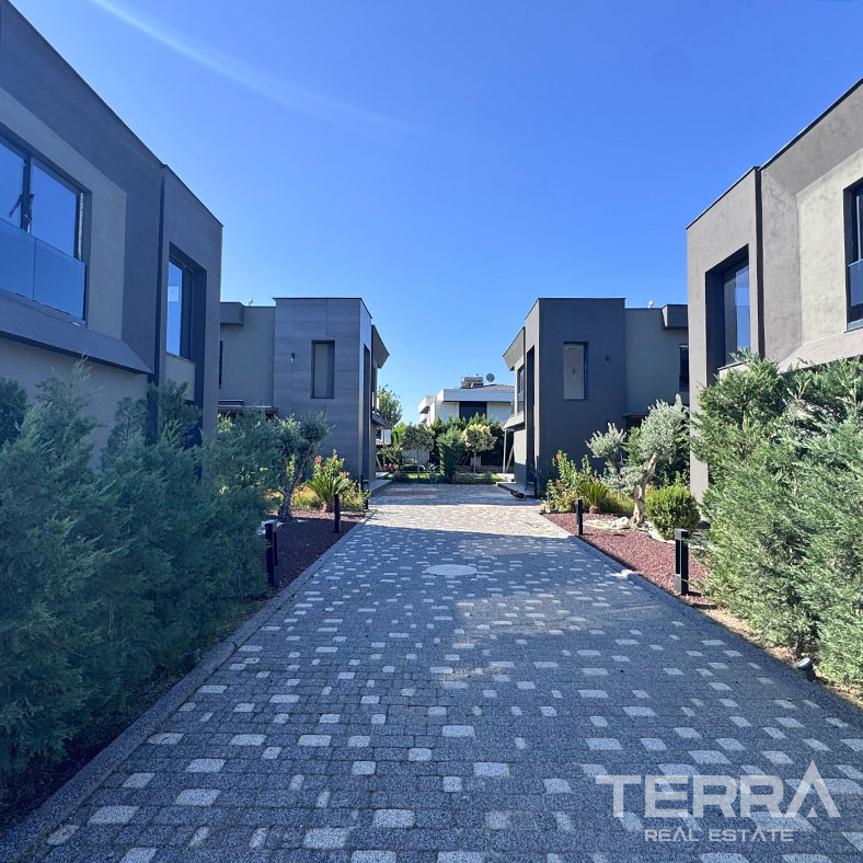 Detached Villas for Sale in Kemer, Antalya, Turkey - 136168