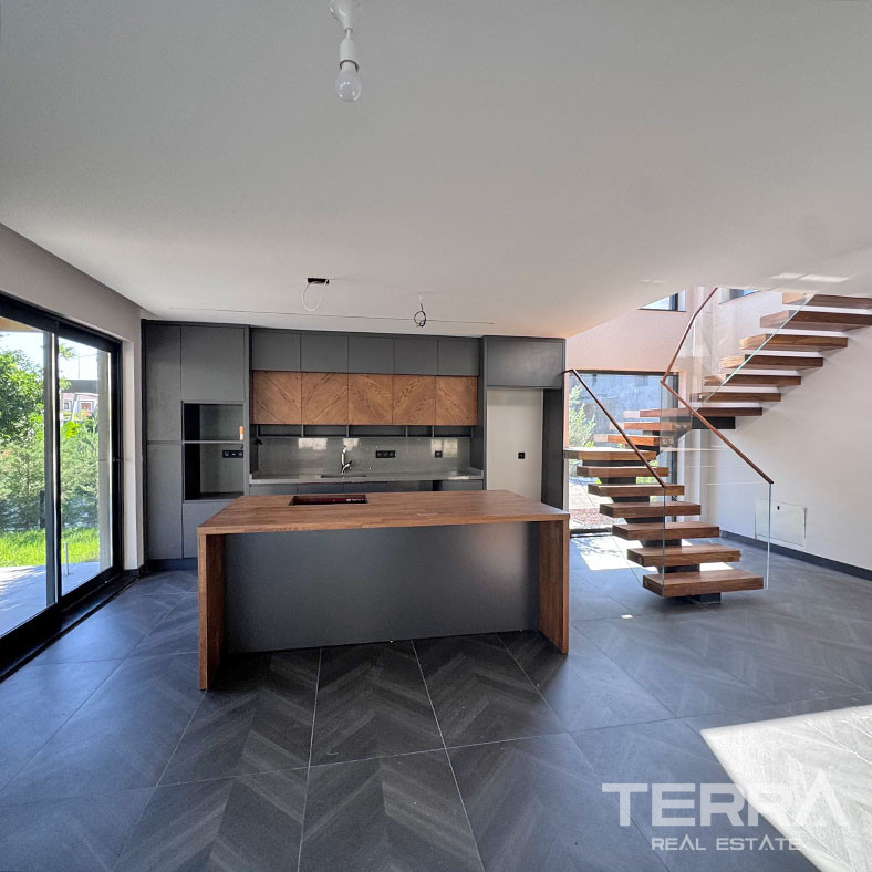 Detached Villas for Sale in Kemer, Antalya, Turkey - 136178