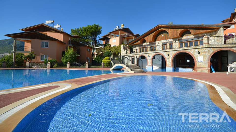 Spacious villa for sale with panoramic view in Oba, Alanya