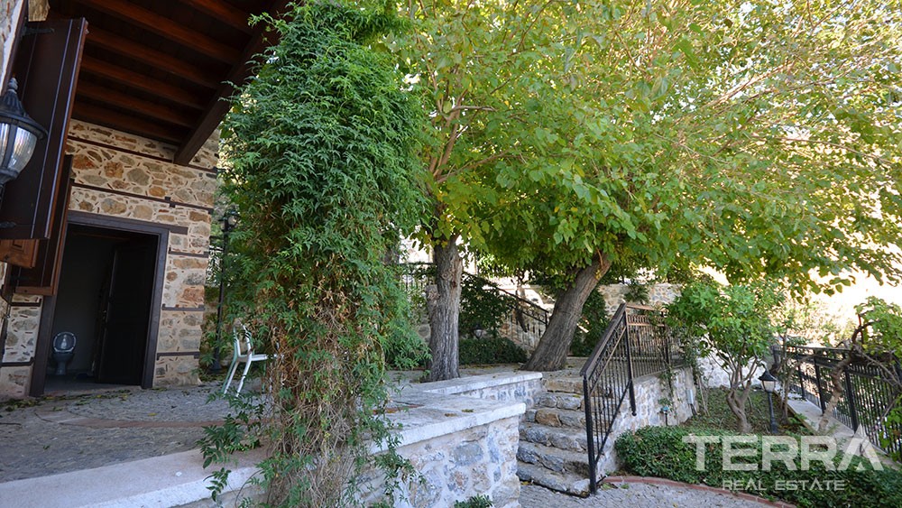 Exclusive mansion for sale in the historical Alanya Castle - 9849