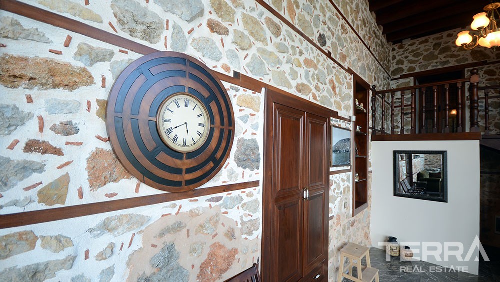 Exclusive mansion for sale in the historical Alanya Castle - 9854