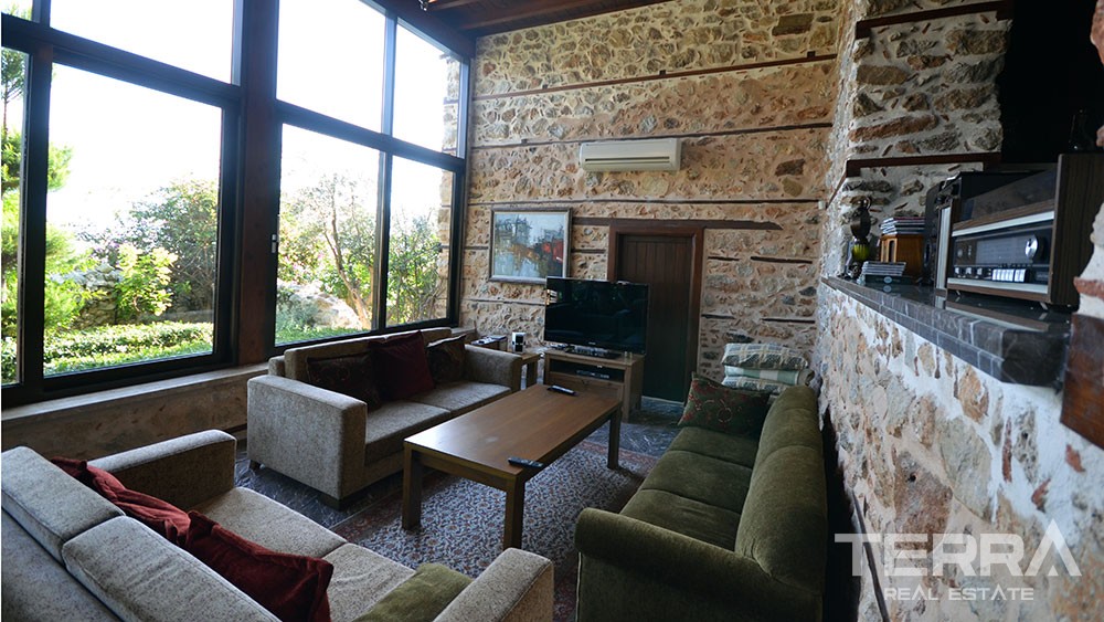 Exclusive mansion for sale in the historical Alanya Castle - 9859