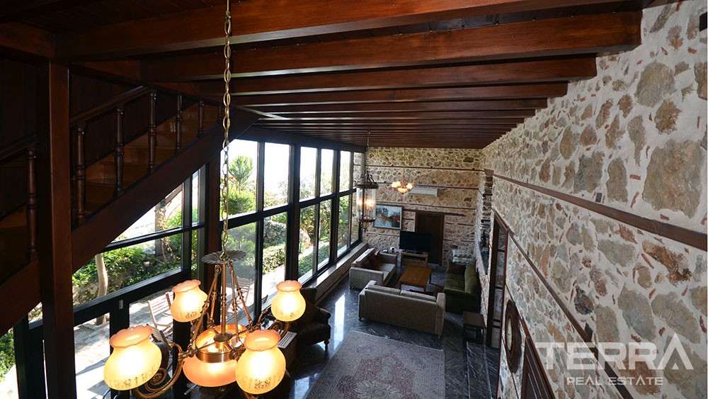 Exclusive mansion for sale in the historical Alanya Castle - 9860
