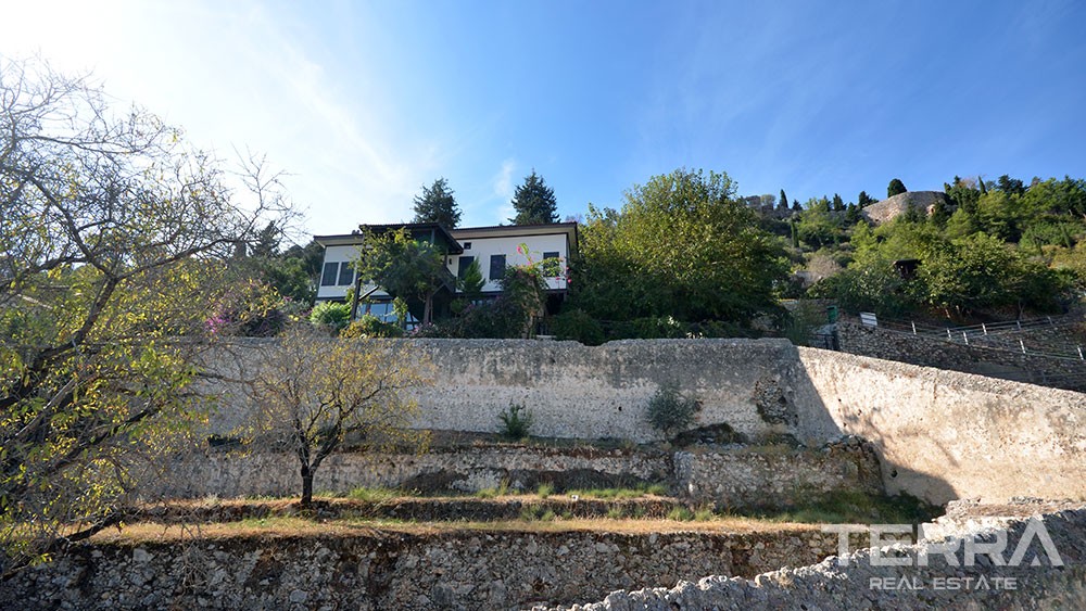Exclusive mansion for sale in the historical Alanya Castle - 9862