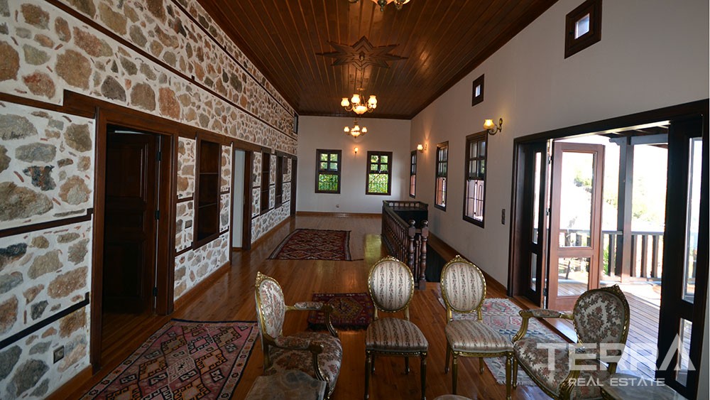 Exclusive mansion for sale in the historical Alanya Castle - 9864
