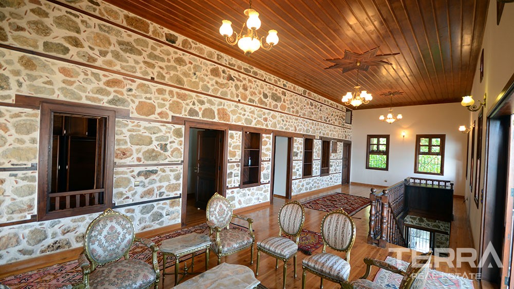 Exclusive mansion for sale in the historical Alanya Castle - 9867
