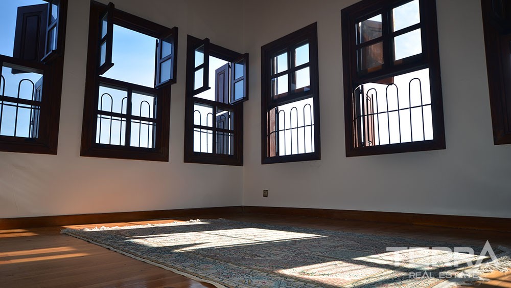 Exclusive mansion for sale in the historical Alanya Castle - 9872