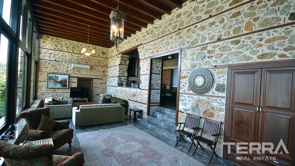 Exclusive mansion for sale in the historical Alanya Castle - 9876