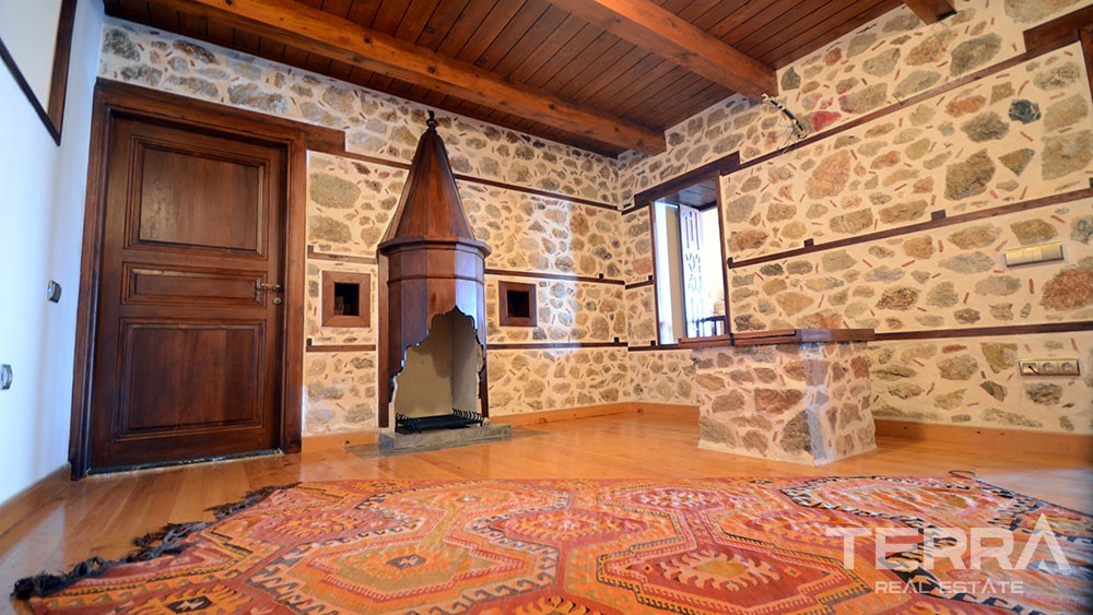 Exclusive mansion for sale in the historical Alanya Castle - 9880