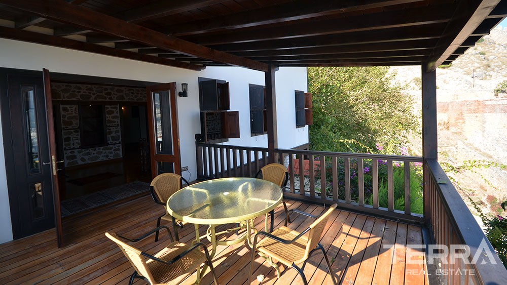 Exclusive mansion for sale in the historical Alanya Castle - 9882